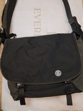 Vintage Crumpler Hee Goer Messenger Bag